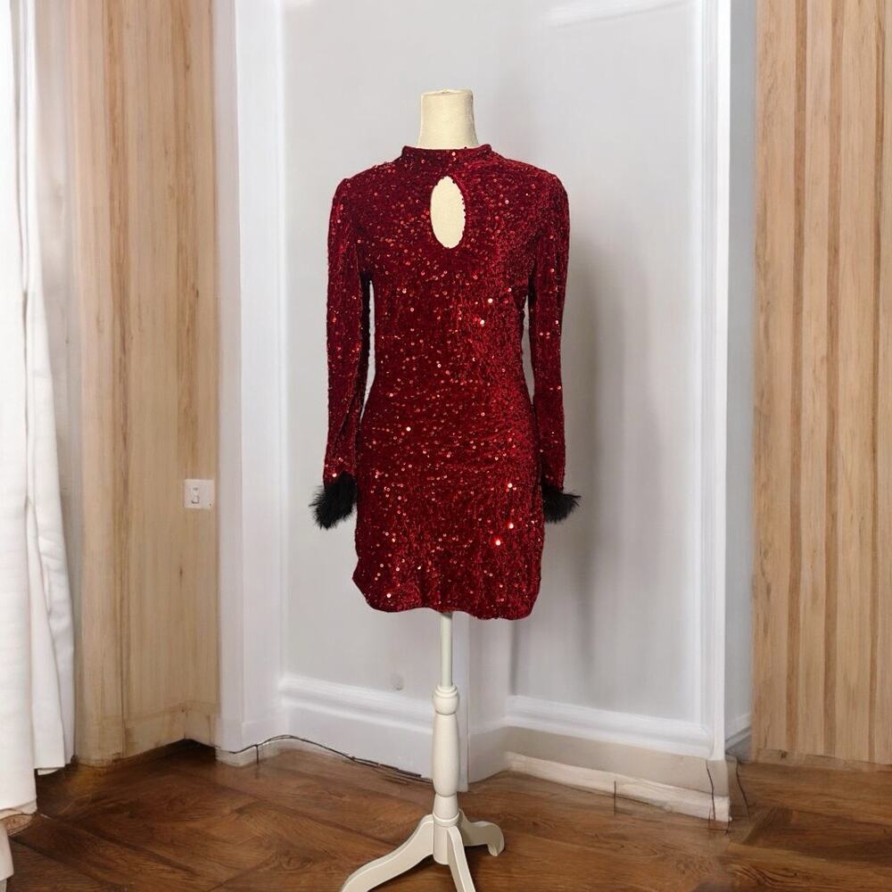 Gorgeous Sequin Red Dress Long Sleeve Open Back Sz Medium